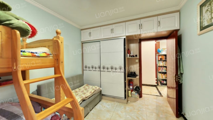 香邑溪谷南向两居，无遮挡，小区南侧位置-卧室A