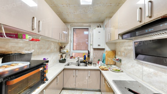 香邑溪谷南向两居，无遮挡，小区南侧位置-厨房