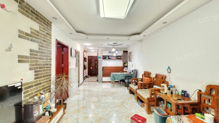 香邑溪谷南向两居，无遮挡，小区南侧位置-客厅