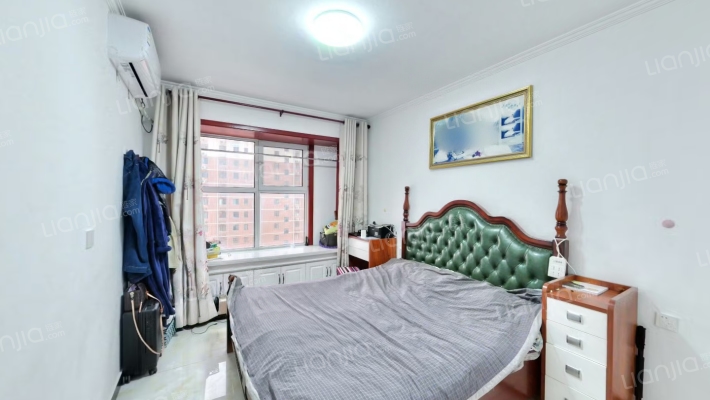 香邑溪谷南向两居，无遮挡，小区南侧位置-卧室B