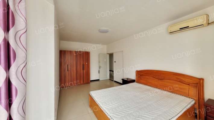 凯旋门 中高楼层 大三居 南北通透-卧室B