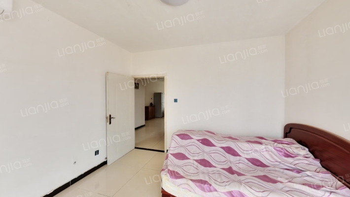 凯旋门 中高楼层 大三居 南北通透-卧室A