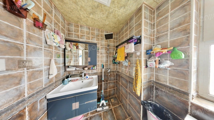 钻石广场 2室2厅 南-卫生间