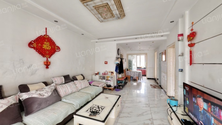 南北户型，中间好楼层，房本满五唯一，园林社区-客厅