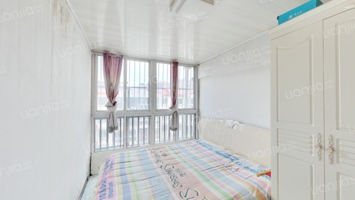 南北户型，中间好楼层，房本满五唯一，园林社区-卧室A