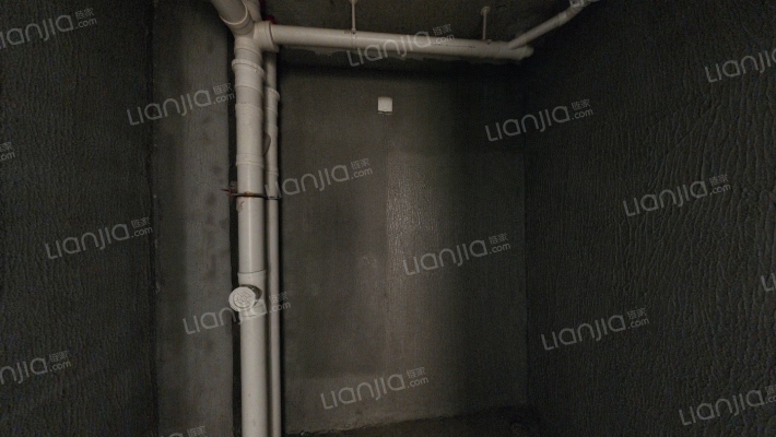 玫瑰园南向两居室 中间楼层 采光充足 环境好出行方便-卫生间