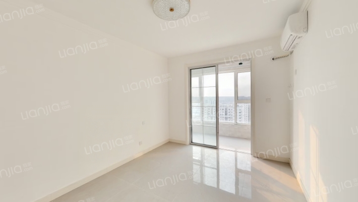 出售范阳路名流美域，交通便利二居室。-卧室B