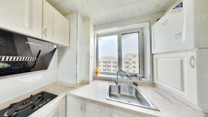 房源户型方正    采光全天  配套齐全-厨房