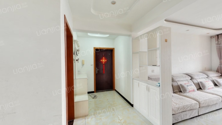 房源户型方正    采光全天  配套齐全-餐厅