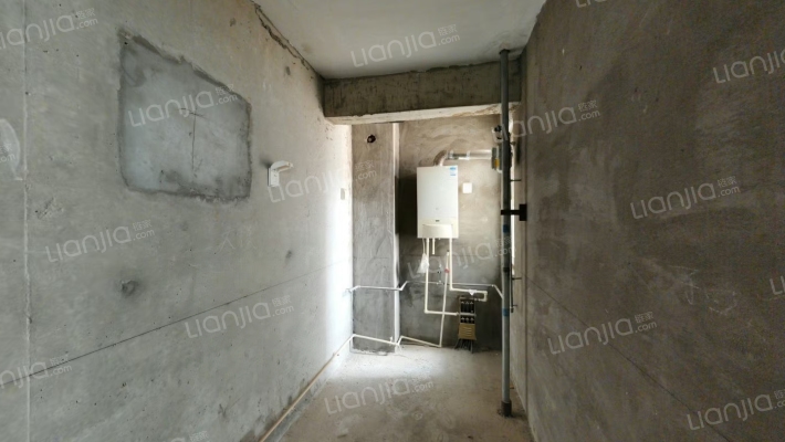 此房南向，房本满五唯一，税费少-厨房