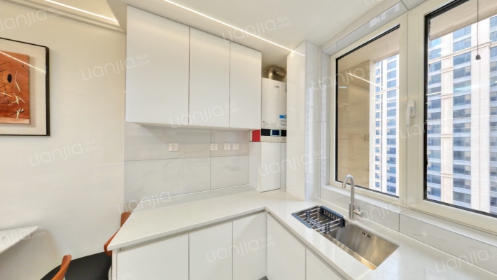 房本满二，密码看房，业主诚意出售-厨房