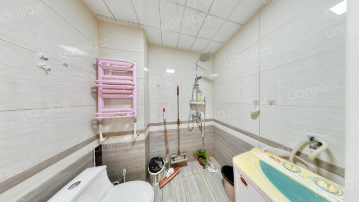 高铁新干线 2室2厅 南-卫生间