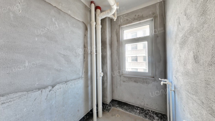 洋房 央企社区人车分流 一梯两户南北通透三居-卫生间B