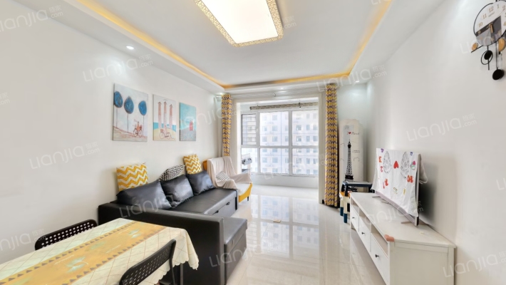 联合七号院  中高好楼层  精装修 两居室-客厅