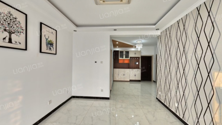 范阳路金品时代自住精装修两居室三阳开泰户型拎包入住-客厅