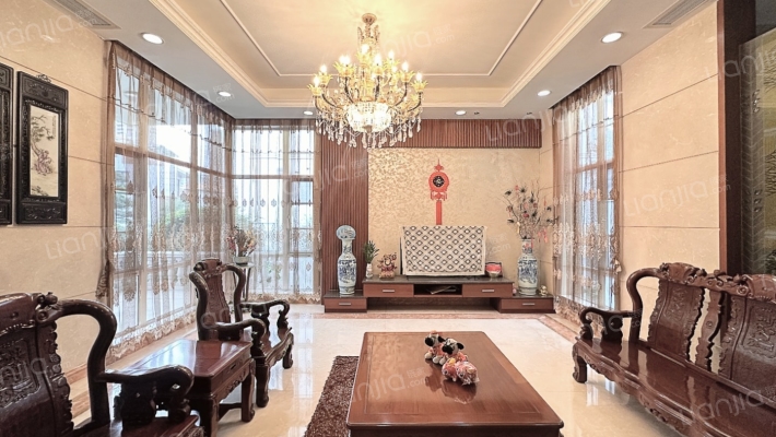 桂畔上东区二手房实景图