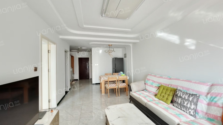 翡翠城 2室1厅 南-客厅