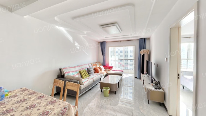 翡翠城 2室1厅 南-客厅