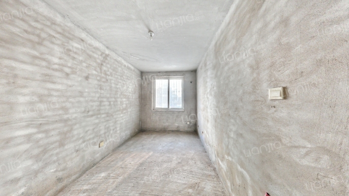 一层带小院，南北通透两居室 集中供暖-卧室B