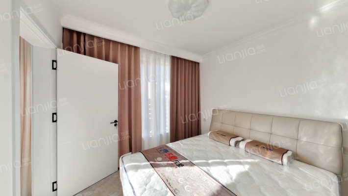 格局方正 通风采光好 精装修拎包入住 房本满二-卧室B