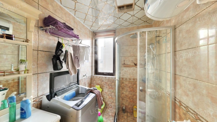 精装修 西户H户型 2明卫 满五 低楼层拎包入住-卫生间A