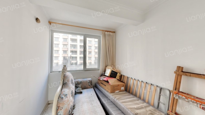 70年大产权，一梯两户中间楼层小洋房-卧室C