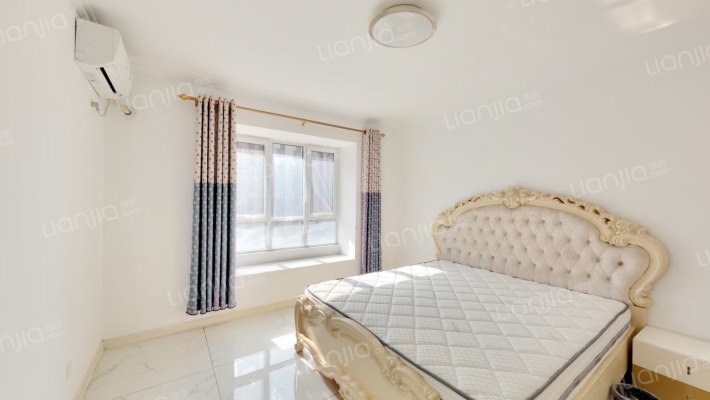 70年大产权，一梯两户中间楼层小洋房-卧室A