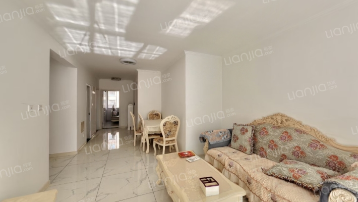 70年大产权，一梯两户中间楼层小洋房-客厅