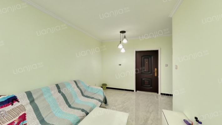 精装全南两居，中高楼层，集中供暖-客厅