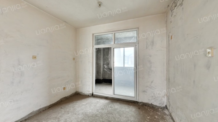 名流枫景洋房 3室2厅 南-餐厅