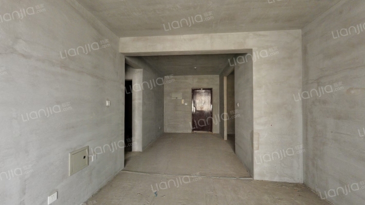 开发区范阳路南向两居，交通生活便利-客厅