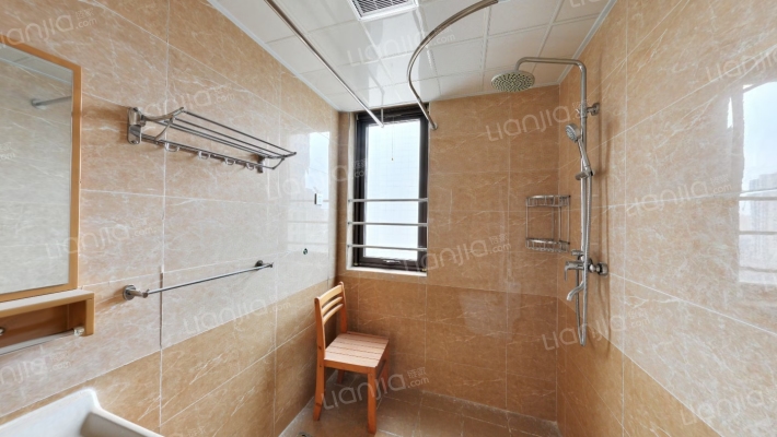 精装修 西户H户型 2明卫 满五 高楼层拎包入住-卫生间A