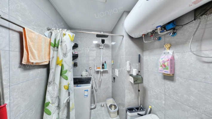 南北一居精装修，有证 看房方便，-卫生间
