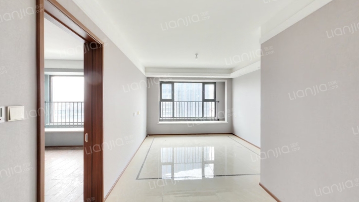 华远海蓝城 3室1厅 南 北-客厅