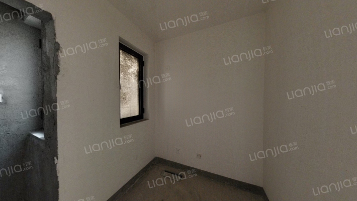 此房满五年唯一随时交易好位置好楼层-餐厅