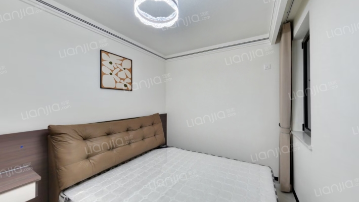 70年产权，南向小三居，中高楼层，采光无遮挡-卧室B