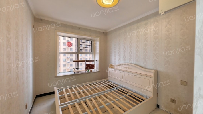 全南两居 业主自住 中间楼层 小区环境优美-卧室A