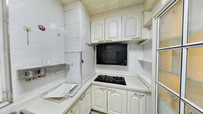 全阳两居，客厅带落地窗，采光视野好-厨房