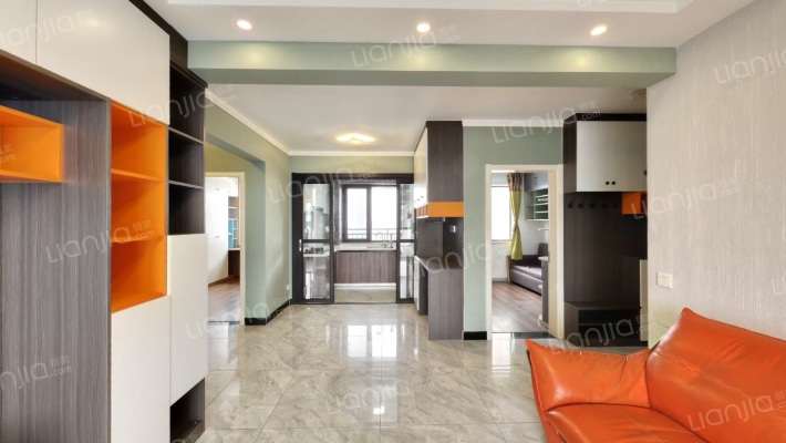 天伦湾一期 3室2厅 南 北-客厅