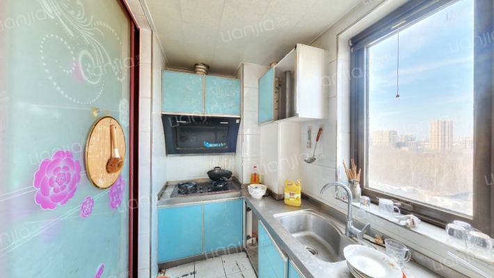 此房税少 好楼层 全天采光无遮挡-厨房