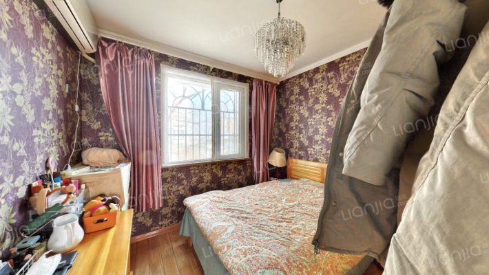 内部有幼儿园西丁的房本满二 视野好南北通透采光好-卧室B