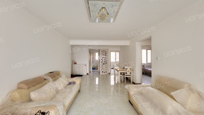 平安D区 3室2厅 南 北-客厅