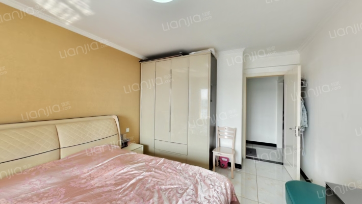 德信公园北侧 南北通透 中高楼层 无遮挡-卧室A