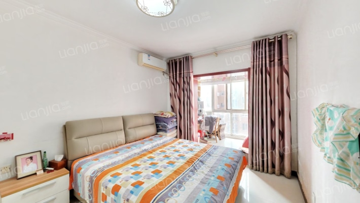 德信公园旁 名流五期 两居南北通透户型， 集体供暖-卧室B