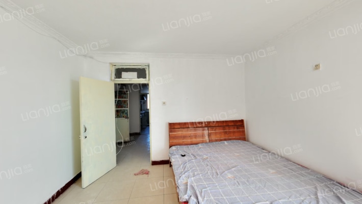 矿山局家属楼南院，838沿线，出门市医院-卧室A