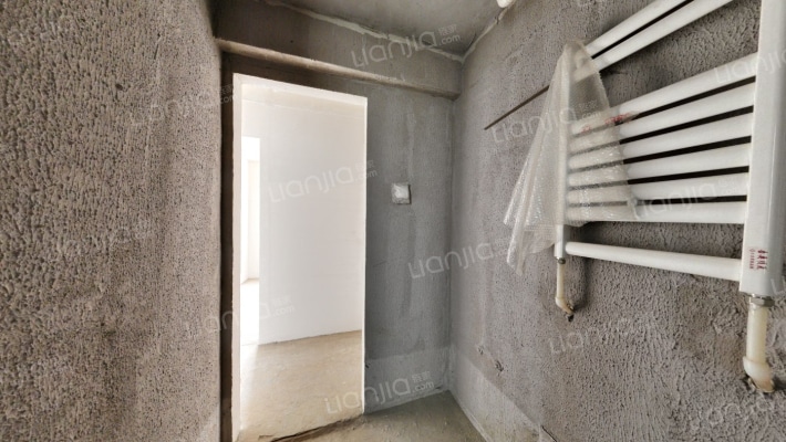 桃源新都孔雀城 3室1厅 南-卫生间