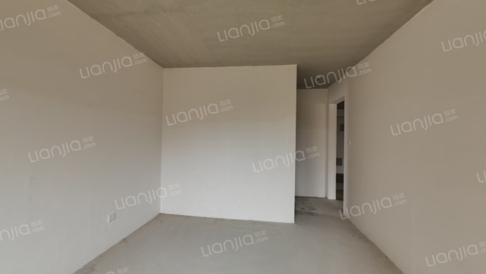 洋房南北通透三居室，中间楼层，诚心出售，价格可议-卧室A