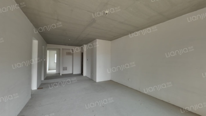 洋房南北通透三居室，中间楼层，诚心出售，价格可议-客厅