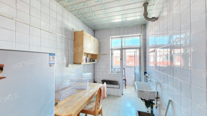 质检站小区 3室2厅 南 北-餐厅