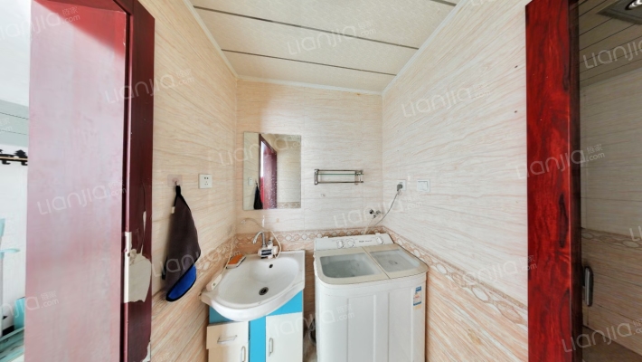 开发区 钻石广场 一梯两户三居室-卫生间